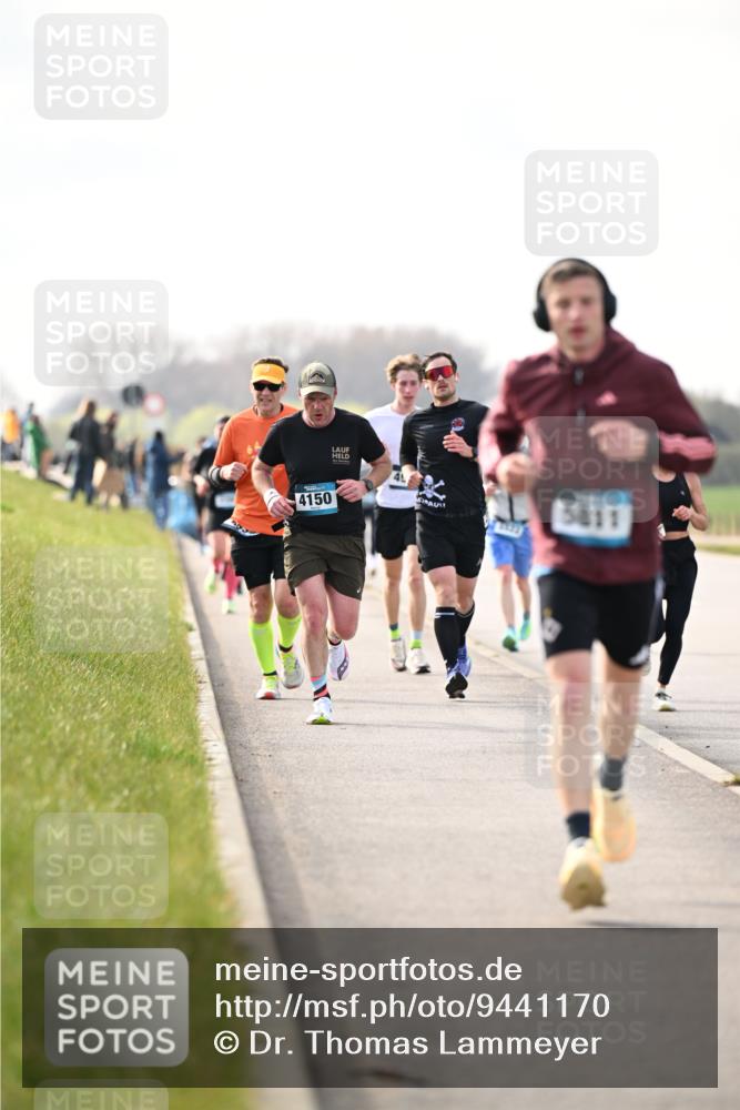 12.04.2026 - 45. Internationalen Wilhelmsburger Insellauf Dr. Thomas Lammeyer http://msf.ph/oto/9441170 12.04.2026 10:07:21 Laufen 4, 4150, 5811 meine-sportfotos.de