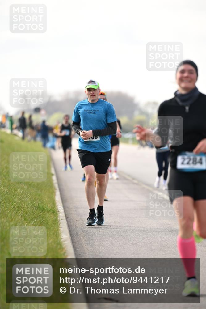 12.04.2026 - 45. Internationalen Wilhelmsburger Insellauf Dr. Thomas Lammeyer http://msf.ph/oto/9441217 12.04.2026 10:07:32 Laufen 2284 meine-sportfotos.de