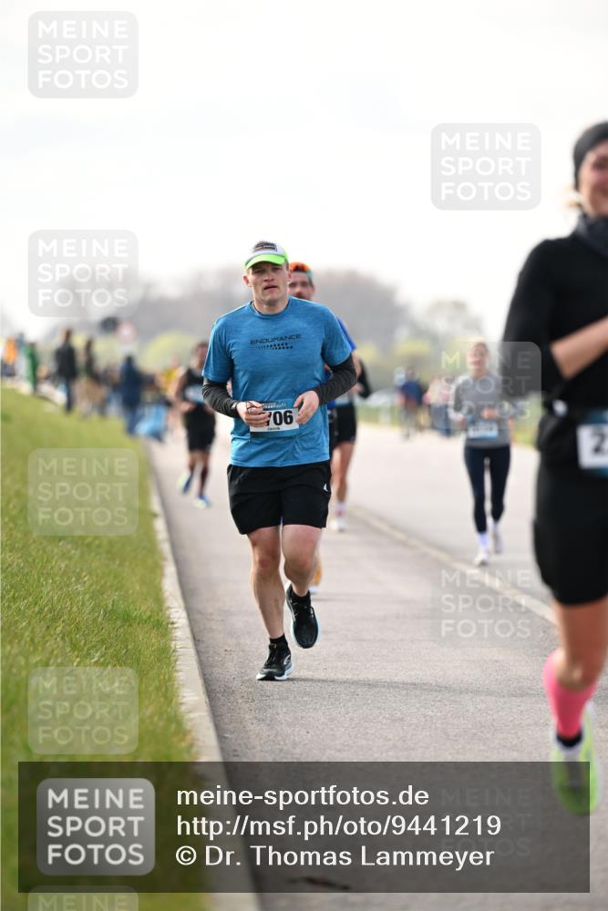 12.04.2026 - 45. Internationalen Wilhelmsburger Insellauf Dr. Thomas Lammeyer http://msf.ph/oto/9441219 12.04.2026 10:07:33 Laufen 706 meine-sportfotos.de