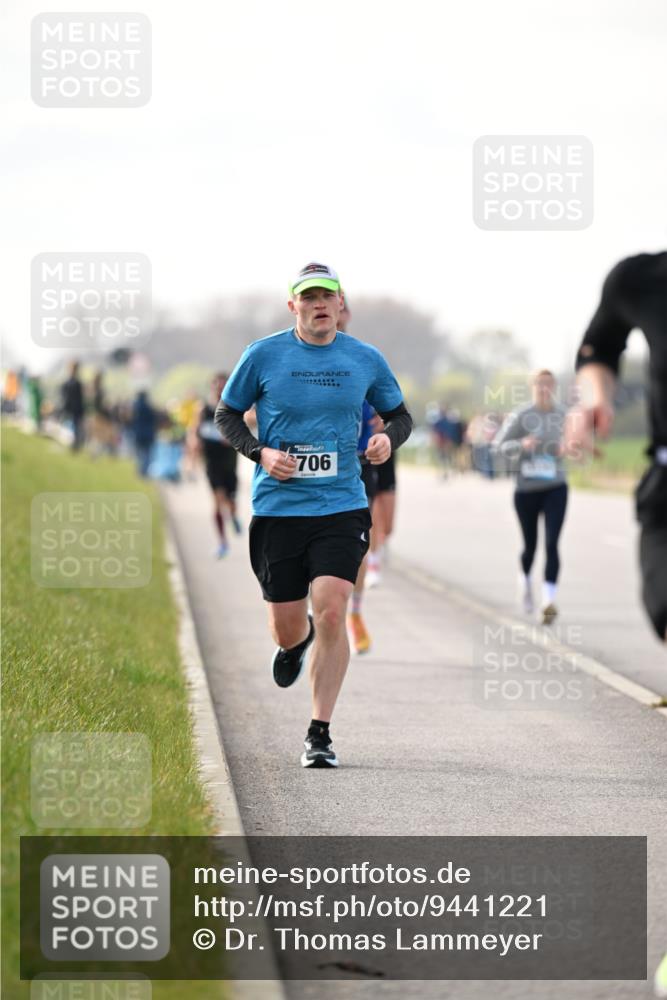 12.04.2026 - 45. Internationalen Wilhelmsburger Insellauf Dr. Thomas Lammeyer http://msf.ph/oto/9441221 12.04.2026 10:07:33 Laufen 706 meine-sportfotos.de