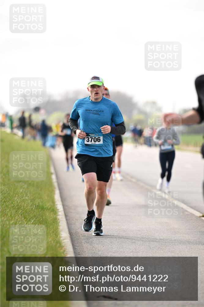 12.04.2026 - 45. Internationalen Wilhelmsburger Insellauf Dr. Thomas Lammeyer http://msf.ph/oto/9441222 12.04.2026 10:07:33 Laufen 3706 meine-sportfotos.de