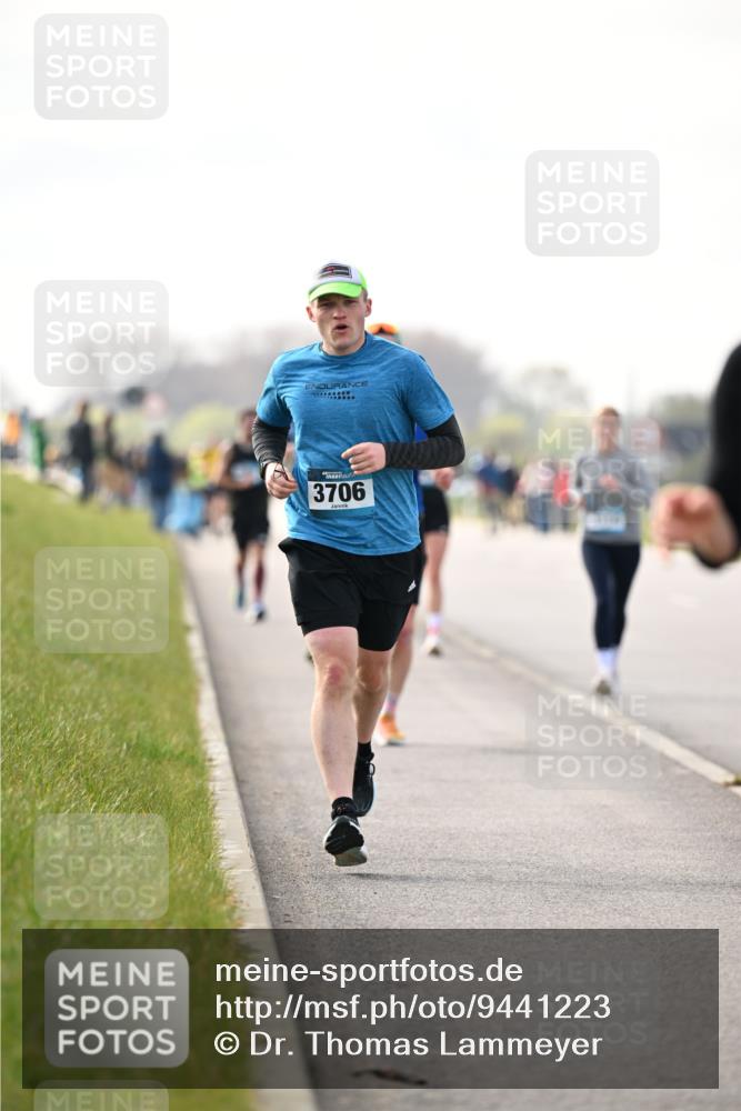 12.04.2026 - 45. Internationalen Wilhelmsburger Insellauf Dr. Thomas Lammeyer http://msf.ph/oto/9441223 12.04.2026 10:07:33 Laufen 3706 meine-sportfotos.de