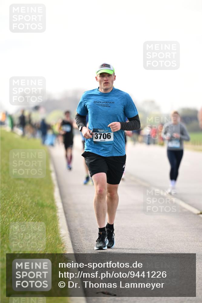 12.04.2026 - 45. Internationalen Wilhelmsburger Insellauf Dr. Thomas Lammeyer http://msf.ph/oto/9441226 12.04.2026 10:07:34 Laufen 3706 meine-sportfotos.de