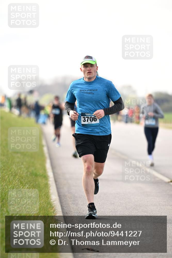 12.04.2026 - 45. Internationalen Wilhelmsburger Insellauf Dr. Thomas Lammeyer http://msf.ph/oto/9441227 12.04.2026 10:07:34 Laufen 3706 meine-sportfotos.de