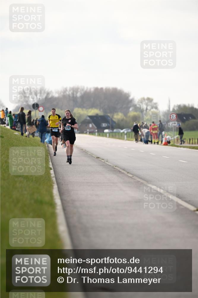 12.04.2026 - 45. Internationalen Wilhelmsburger Insellauf Dr. Thomas Lammeyer http://msf.ph/oto/9441294 12.04.2026 10:07:47 Laufen 2402, 3296, 2 meine-sportfotos.de