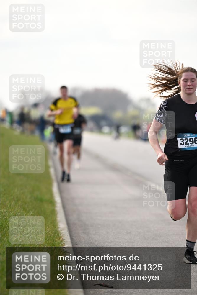 12.04.2026 - 45. Internationalen Wilhelmsburger Insellauf Dr. Thomas Lammeyer http://msf.ph/oto/9441325 12.04.2026 10:07:59 Laufen 3296 meine-sportfotos.de