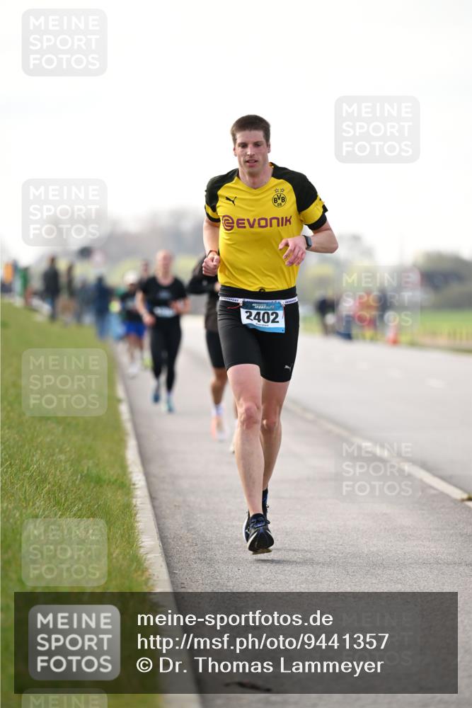 12.04.2026 - 45. Internationalen Wilhelmsburger Insellauf Dr. Thomas Lammeyer http://msf.ph/oto/9441357 12.04.2026 10:08:04 Laufen 09, 2402 meine-sportfotos.de
