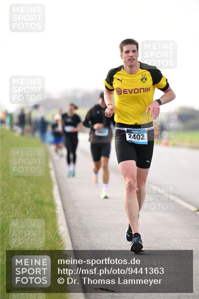 12.04.2026 - 45. Internationalen Wilhelmsburger Insellauf Dr. Thomas Lammeyer http://msf.ph/oto/9441363 12.04.2026 10:08:05 Laufen 09, 2402 meine-sportfotos.de