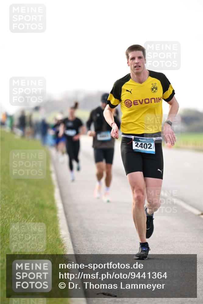 12.04.2026 - 45. Internationalen Wilhelmsburger Insellauf Dr. Thomas Lammeyer http://msf.ph/oto/9441364 12.04.2026 10:08:05 Laufen 2402 meine-sportfotos.de