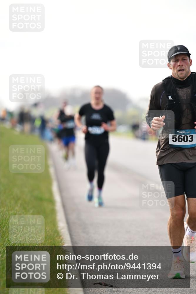 12.04.2026 - 45. Internationalen Wilhelmsburger Insellauf Dr. Thomas Lammeyer http://msf.ph/oto/9441394 12.04.2026 10:08:09 Laufen 16, 45, 5603 meine-sportfotos.de