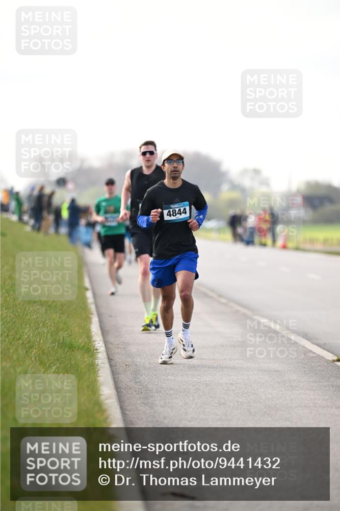 12.04.2026 - 45. Internationalen Wilhelmsburger Insellauf Dr. Thomas Lammeyer http://msf.ph/oto/9441432 12.04.2026 10:08:16 Laufen 4844 meine-sportfotos.de