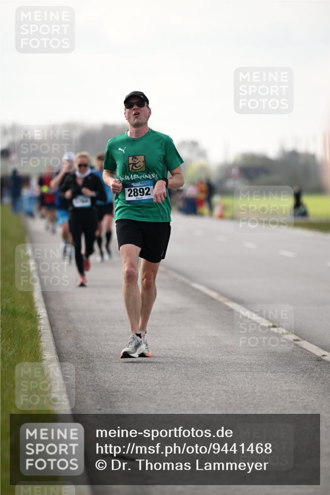 12.04.2026 - 45. Internationalen Wilhelmsburger Insellauf Dr. Thomas Lammeyer http://msf.ph/oto/9441468 12.04.2026 10:08:23 Laufen 2892 meine-sportfotos.de