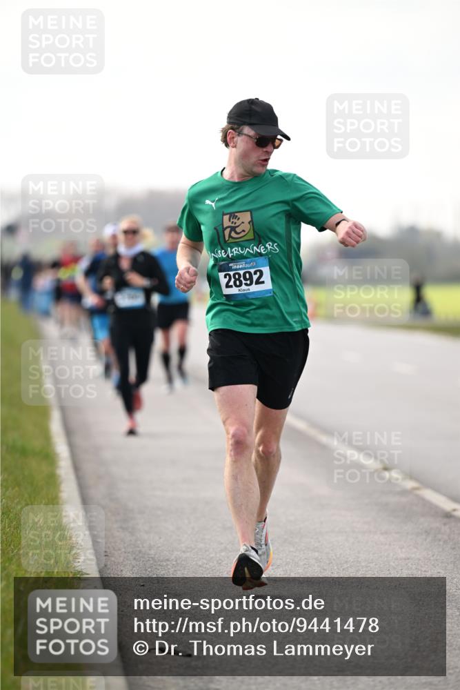 12.04.2026 - 45. Internationalen Wilhelmsburger Insellauf Dr. Thomas Lammeyer http://msf.ph/oto/9441478 12.04.2026 10:08:25 Laufen 2892 meine-sportfotos.de