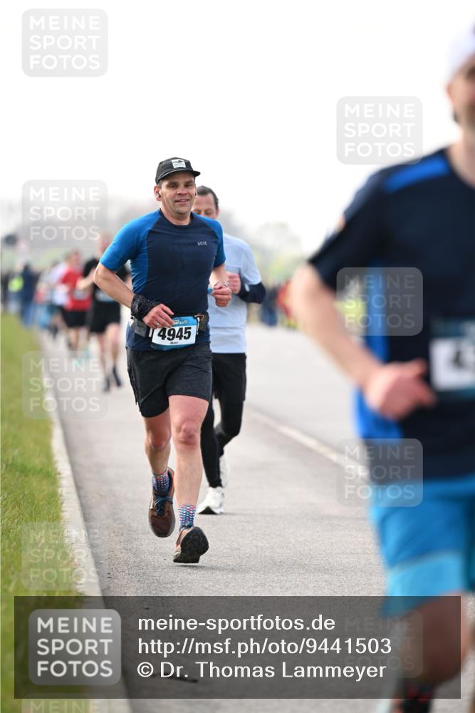 12.04.2026 - 45. Internationalen Wilhelmsburger Insellauf Dr. Thomas Lammeyer http://msf.ph/oto/9441503 12.04.2026 10:08:33 Laufen 4945 meine-sportfotos.de