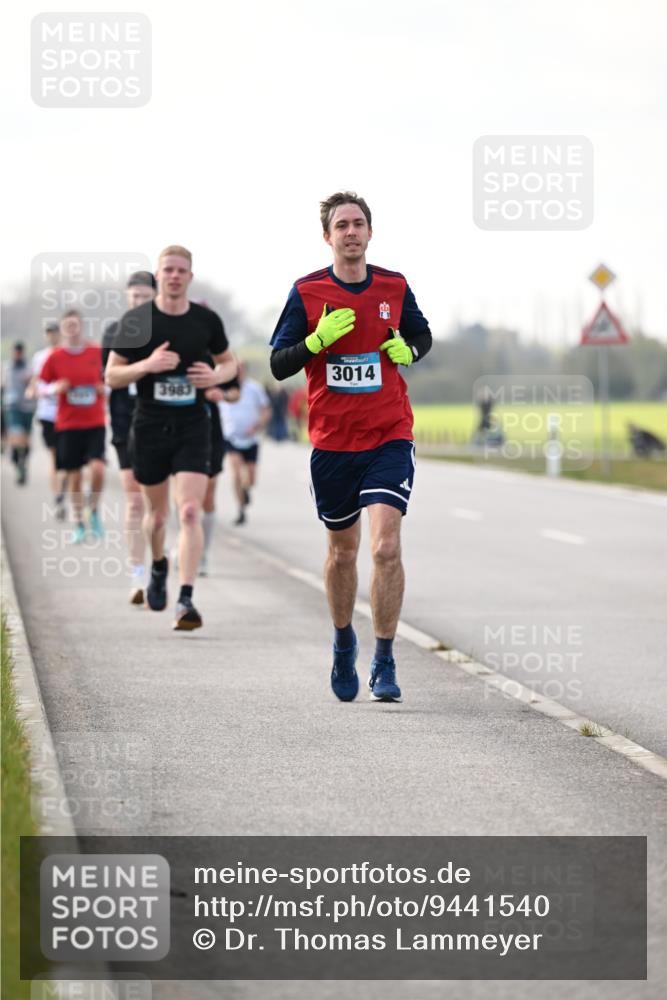 12.04.2026 - 45. Internationalen Wilhelmsburger Insellauf Dr. Thomas Lammeyer http://msf.ph/oto/9441540 12.04.2026 10:08:39 Laufen 3014, 3983 meine-sportfotos.de