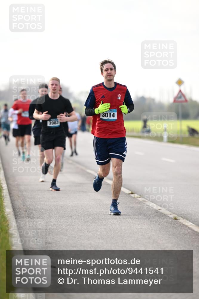 12.04.2026 - 45. Internationalen Wilhelmsburger Insellauf Dr. Thomas Lammeyer http://msf.ph/oto/9441541 12.04.2026 10:08:39 Laufen 3014, 3983 meine-sportfotos.de