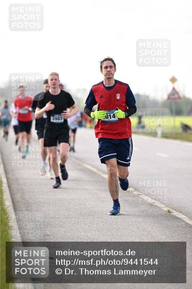 12.04.2026 - 45. Internationalen Wilhelmsburger Insellauf Dr. Thomas Lammeyer http://msf.ph/oto/9441544 12.04.2026 10:08:40 Laufen 3983, 014 meine-sportfotos.de