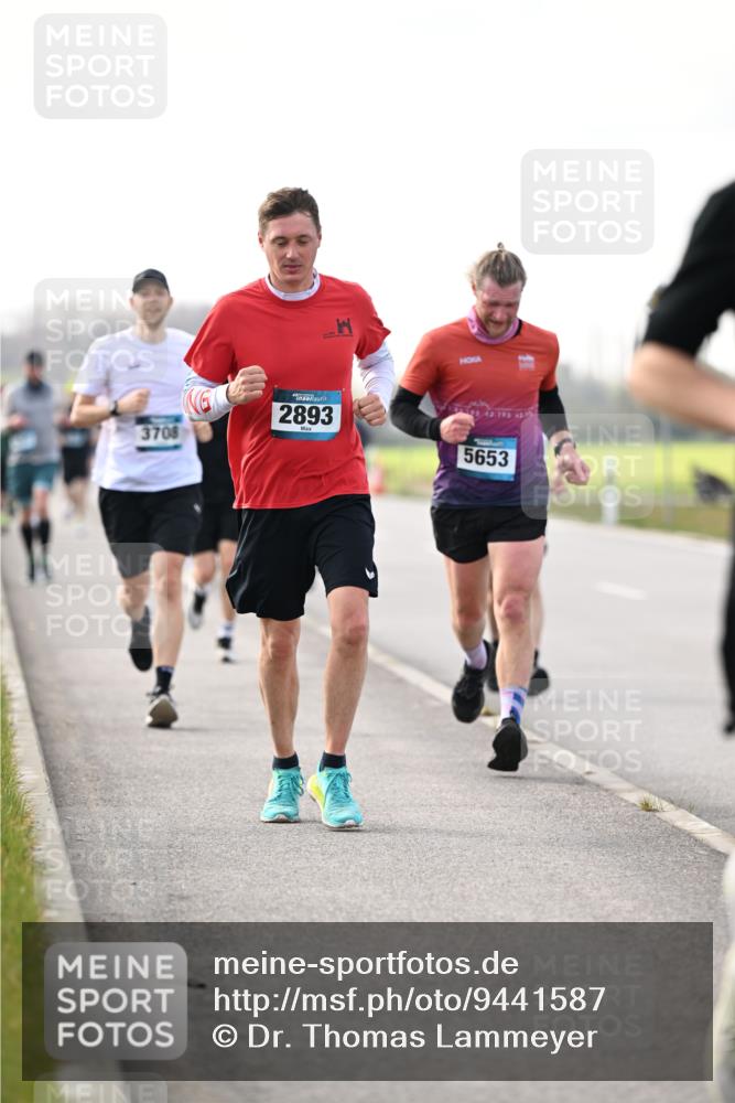 12.04.2026 - 45. Internationalen Wilhelmsburger Insellauf Dr. Thomas Lammeyer http://msf.ph/oto/9441587 12.04.2026 10:08:47 Laufen 3708, 2893, 5653 meine-sportfotos.de
