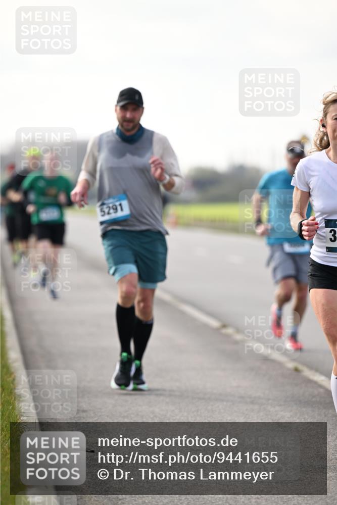 12.04.2026 - 45. Internationalen Wilhelmsburger Insellauf Dr. Thomas Lammeyer http://msf.ph/oto/9441655 12.04.2026 10:08:56 Laufen 5291, 3 meine-sportfotos.de