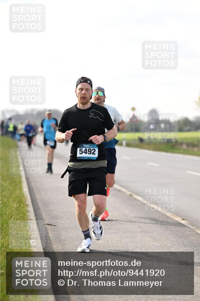12.04.2026 - 45. Internationalen Wilhelmsburger Insellauf Dr. Thomas Lammeyer http://msf.ph/oto/9441920 12.04.2026 10:09:43 Laufen 5492 meine-sportfotos.de