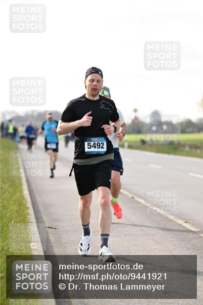 12.04.2026 - 45. Internationalen Wilhelmsburger Insellauf Dr. Thomas Lammeyer http://msf.ph/oto/9441921 12.04.2026 10:09:43 Laufen 45, 5492 meine-sportfotos.de