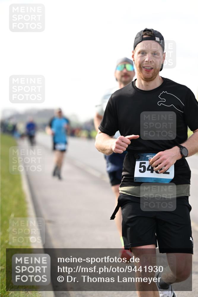 12.04.2026 - 45. Internationalen Wilhelmsburger Insellauf Dr. Thomas Lammeyer http://msf.ph/oto/9441930 12.04.2026 10:09:44 Laufen 45, 542 meine-sportfotos.de