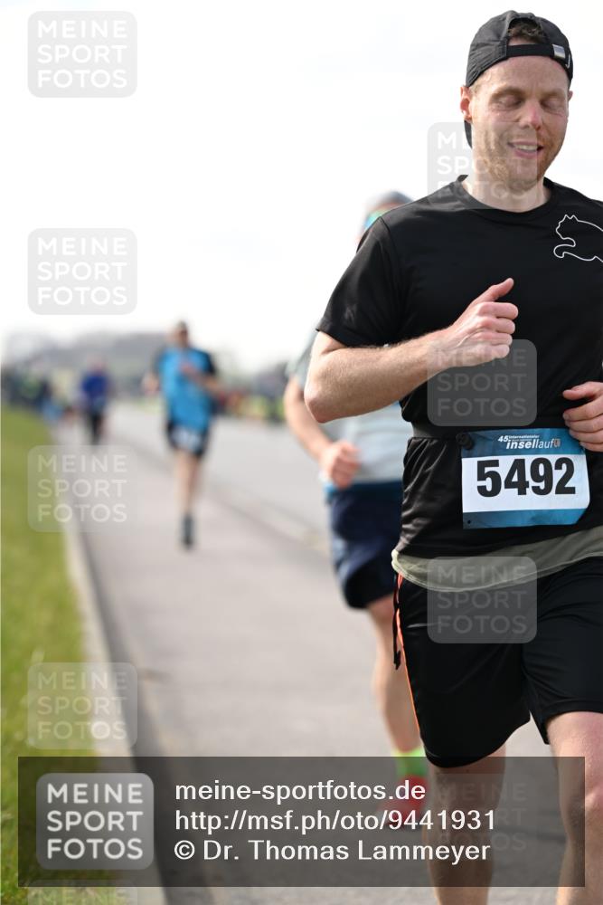 12.04.2026 - 45. Internationalen Wilhelmsburger Insellauf Dr. Thomas Lammeyer http://msf.ph/oto/9441931 12.04.2026 10:09:44 Laufen 45, 5492 meine-sportfotos.de