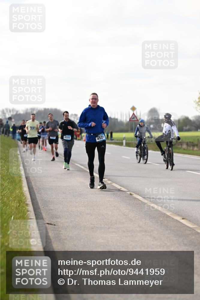 12.04.2026 - 45. Internationalen Wilhelmsburger Insellauf Dr. Thomas Lammeyer http://msf.ph/oto/9441959 12.04.2026 10:09:54 Laufen 4555, 4521 meine-sportfotos.de