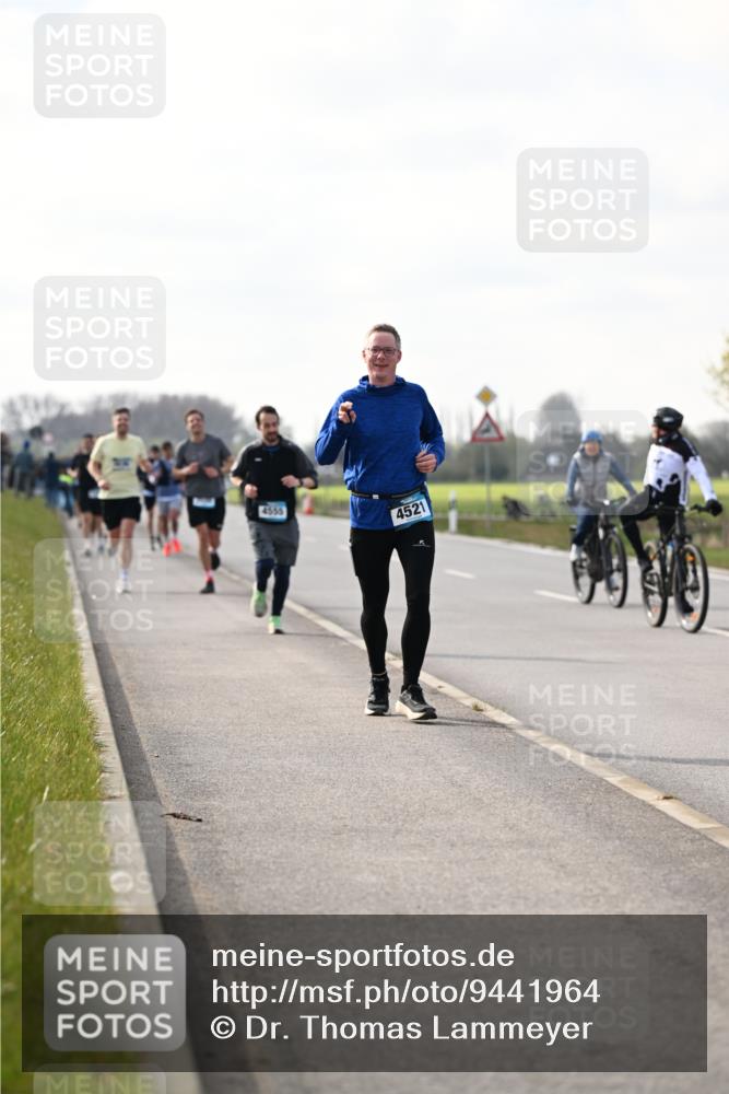 12.04.2026 - 45. Internationalen Wilhelmsburger Insellauf Dr. Thomas Lammeyer http://msf.ph/oto/9441964 12.04.2026 10:09:55 Laufen 4555, 4521 meine-sportfotos.de