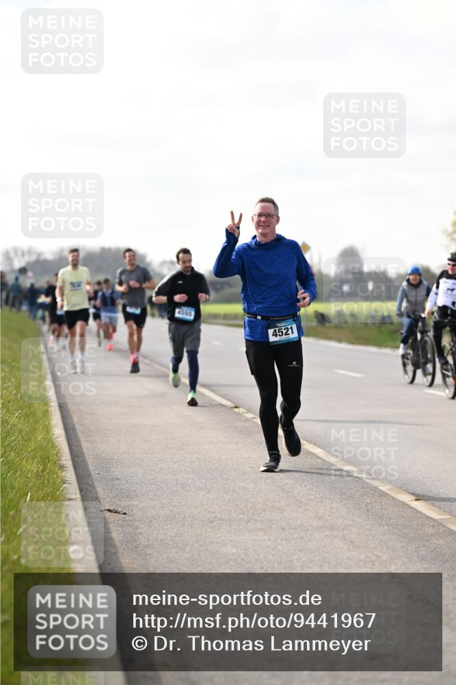 12.04.2026 - 45. Internationalen Wilhelmsburger Insellauf Dr. Thomas Lammeyer http://msf.ph/oto/9441967 12.04.2026 10:09:55 Laufen 4555, 4521 meine-sportfotos.de