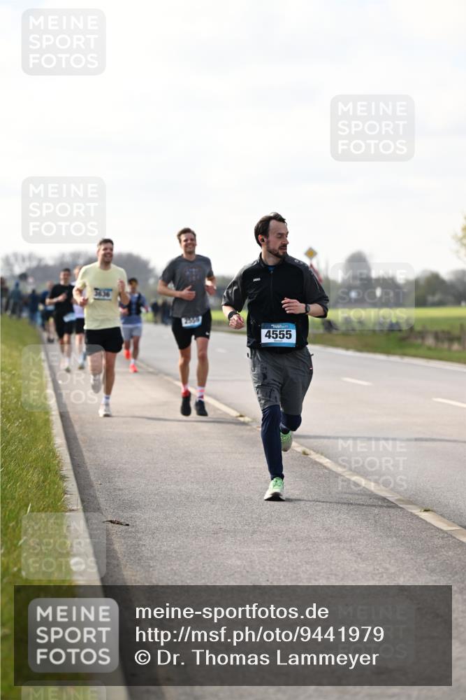 12.04.2026 - 45. Internationalen Wilhelmsburger Insellauf Dr. Thomas Lammeyer http://msf.ph/oto/9441979 12.04.2026 10:09:58 Laufen 3636, 2569, 4555 meine-sportfotos.de