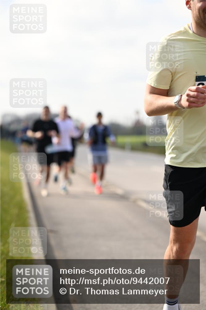 12.04.2026 - 45. Internationalen Wilhelmsburger Insellauf Dr. Thomas Lammeyer http://msf.ph/oto/9442007 12.04.2026 10:10:04 Laufen  meine-sportfotos.de