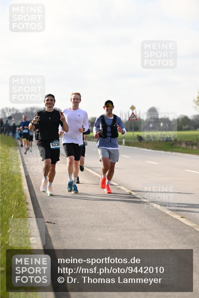 12.04.2026 - 45. Internationalen Wilhelmsburger Insellauf Dr. Thomas Lammeyer http://msf.ph/oto/9442010 12.04.2026 10:10:05 Laufen 5238 meine-sportfotos.de