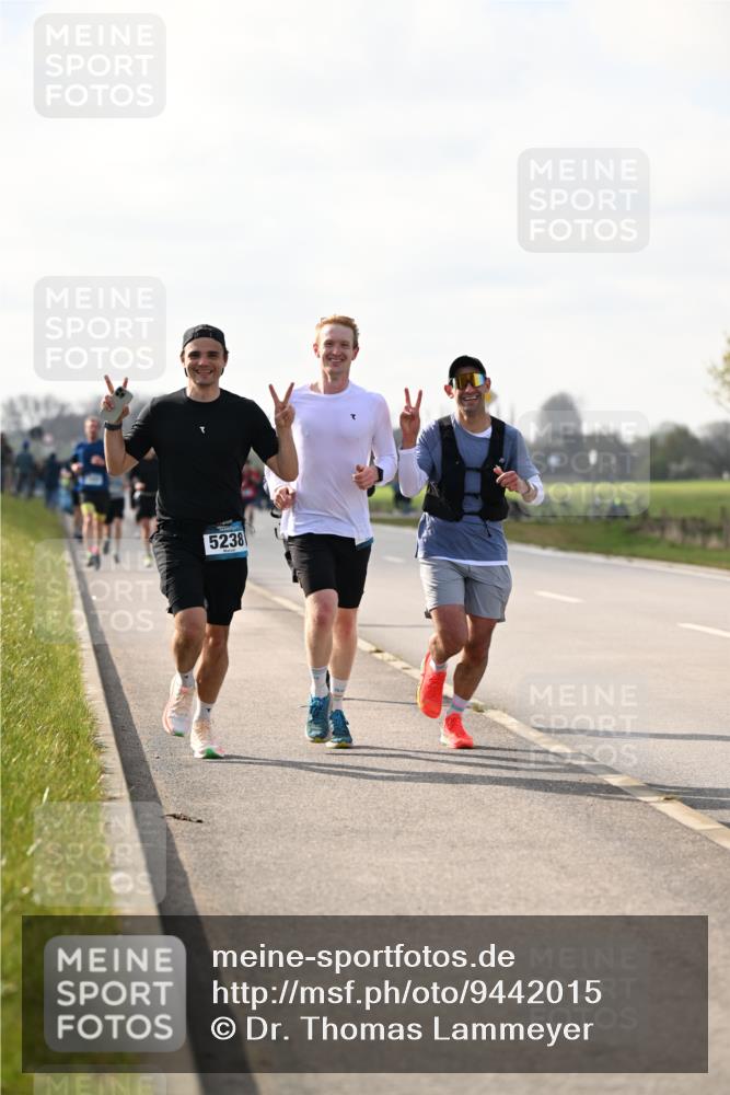 12.04.2026 - 45. Internationalen Wilhelmsburger Insellauf Dr. Thomas Lammeyer http://msf.ph/oto/9442015 12.04.2026 10:10:05 Laufen 5238 meine-sportfotos.de