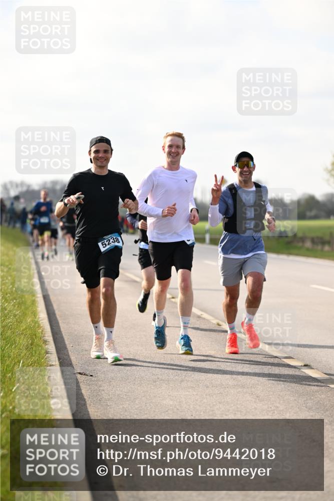 12.04.2026 - 45. Internationalen Wilhelmsburger Insellauf Dr. Thomas Lammeyer http://msf.ph/oto/9442018 12.04.2026 10:10:06 Laufen 5238 meine-sportfotos.de