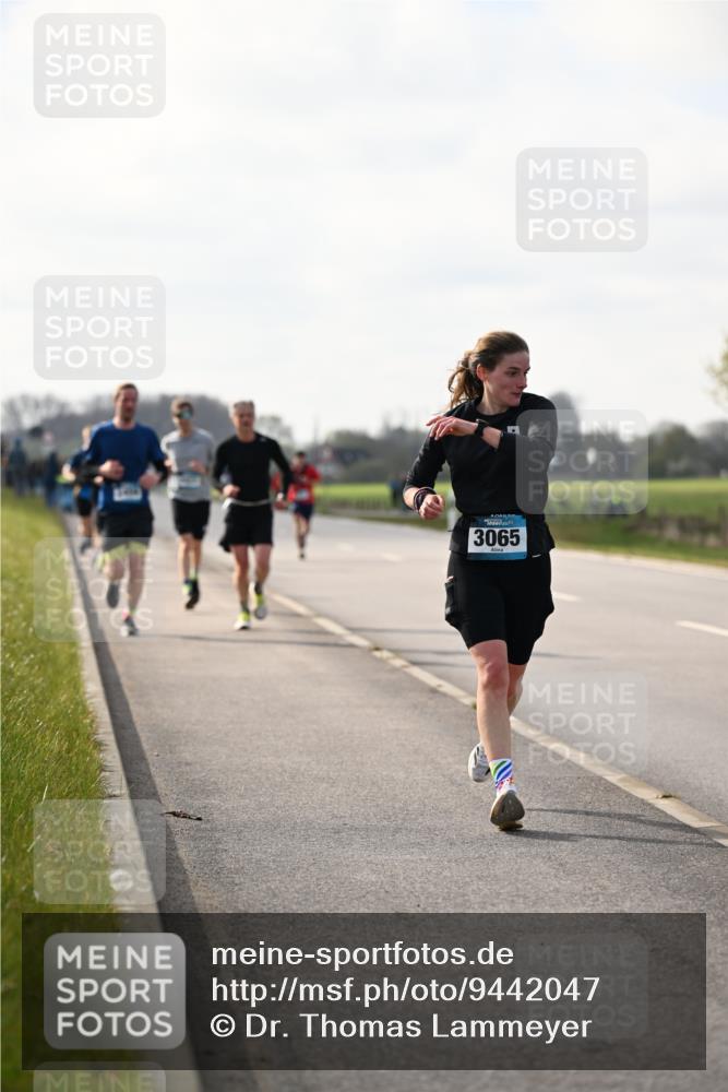 12.04.2026 - 45. Internationalen Wilhelmsburger Insellauf Dr. Thomas Lammeyer http://msf.ph/oto/9442047 12.04.2026 10:10:11 Laufen 3065 meine-sportfotos.de