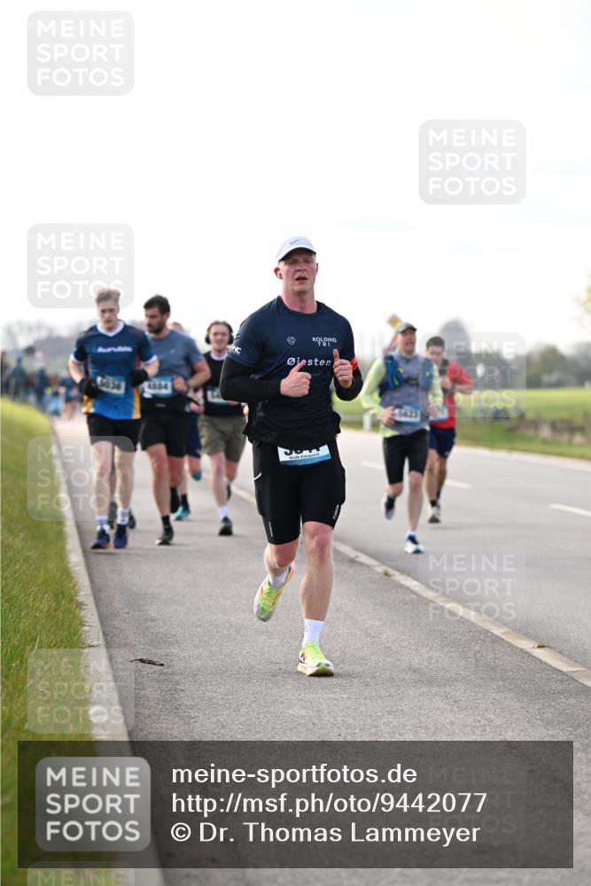 12.04.2026 - 45. Internationalen Wilhelmsburger Insellauf Dr. Thomas Lammeyer http://msf.ph/oto/9442077 12.04.2026 10:10:19 Laufen 4884 meine-sportfotos.de