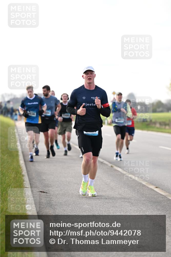 12.04.2026 - 45. Internationalen Wilhelmsburger Insellauf Dr. Thomas Lammeyer http://msf.ph/oto/9442078 12.04.2026 10:10:19 Laufen 1423 meine-sportfotos.de