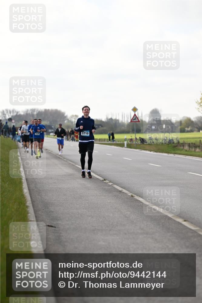 12.04.2026 - 45. Internationalen Wilhelmsburger Insellauf Dr. Thomas Lammeyer http://msf.ph/oto/9442144 12.04.2026 10:10:46 Laufen 5710 meine-sportfotos.de