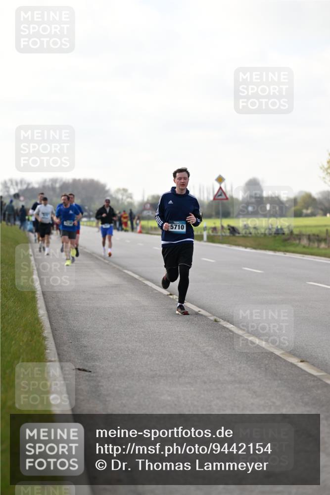 12.04.2026 - 45. Internationalen Wilhelmsburger Insellauf Dr. Thomas Lammeyer http://msf.ph/oto/9442154 12.04.2026 10:10:47 Laufen 5710 meine-sportfotos.de