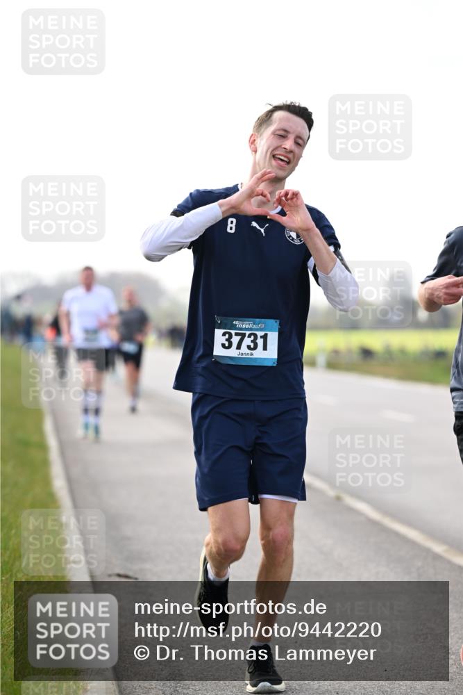 12.04.2026 - 45. Internationalen Wilhelmsburger Insellauf Dr. Thomas Lammeyer http://msf.ph/oto/9442220 12.04.2026 10:11:01 Laufen 8, 3731 meine-sportfotos.de