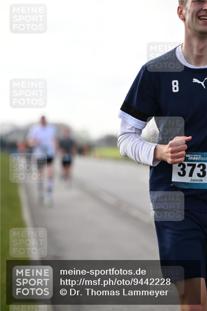 12.04.2026 - 45. Internationalen Wilhelmsburger Insellauf Dr. Thomas Lammeyer http://msf.ph/oto/9442228 12.04.2026 10:11:02 Laufen 8, 45, 373 meine-sportfotos.de