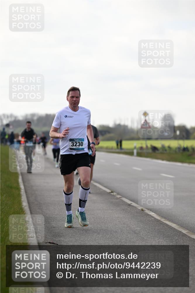 12.04.2026 - 45. Internationalen Wilhelmsburger Insellauf Dr. Thomas Lammeyer http://msf.ph/oto/9442239 12.04.2026 10:11:04 Laufen 3230 meine-sportfotos.de