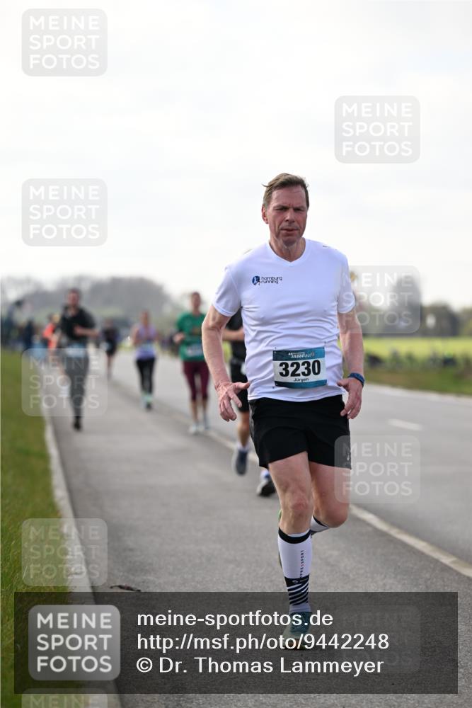 12.04.2026 - 45. Internationalen Wilhelmsburger Insellauf Dr. Thomas Lammeyer http://msf.ph/oto/9442248 12.04.2026 10:11:06 Laufen 3230 meine-sportfotos.de