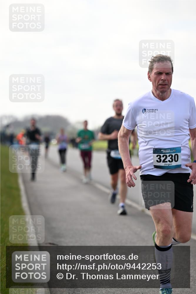 12.04.2026 - 45. Internationalen Wilhelmsburger Insellauf Dr. Thomas Lammeyer http://msf.ph/oto/9442253 12.04.2026 10:11:06 Laufen 3230 meine-sportfotos.de