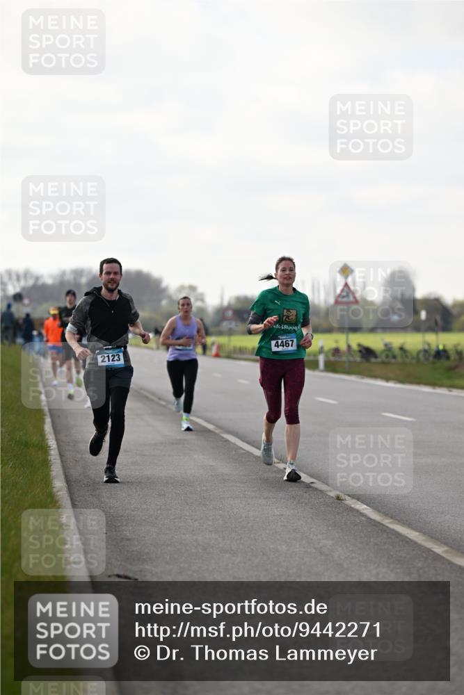 12.04.2026 - 45. Internationalen Wilhelmsburger Insellauf Dr. Thomas Lammeyer http://msf.ph/oto/9442271 12.04.2026 10:11:09 Laufen 2123, 4467 meine-sportfotos.de