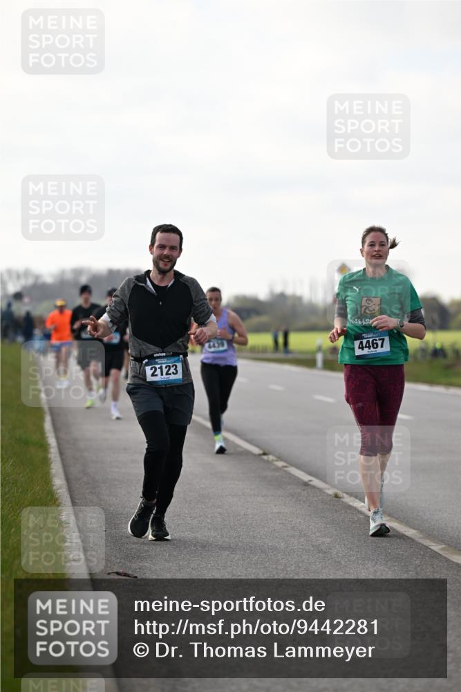 12.04.2026 - 45. Internationalen Wilhelmsburger Insellauf Dr. Thomas Lammeyer http://msf.ph/oto/9442281 12.04.2026 10:11:11 Laufen 2123, 4467 meine-sportfotos.de