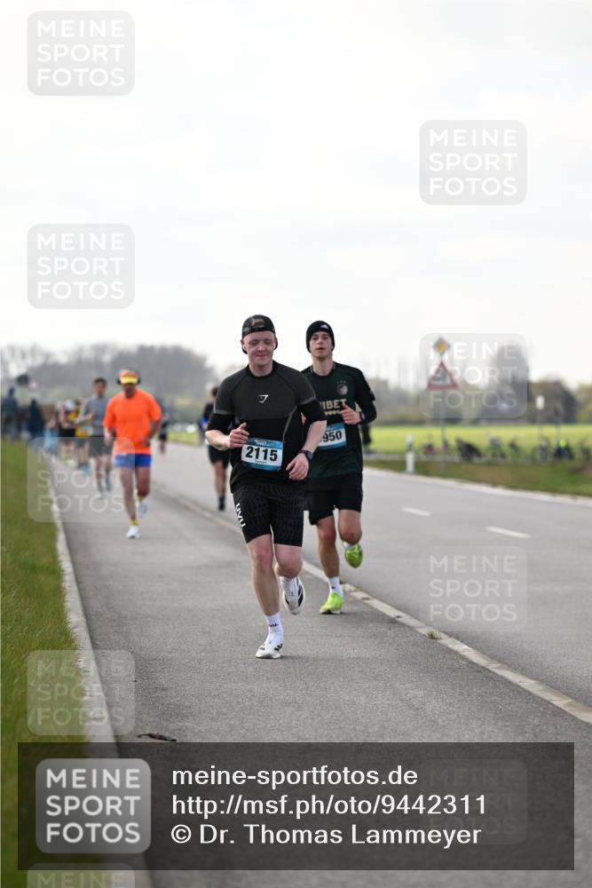12.04.2026 - 45. Internationalen Wilhelmsburger Insellauf Dr. Thomas Lammeyer http://msf.ph/oto/9442311 12.04.2026 10:11:16 Laufen 7, 1000, 2115, 950 meine-sportfotos.de