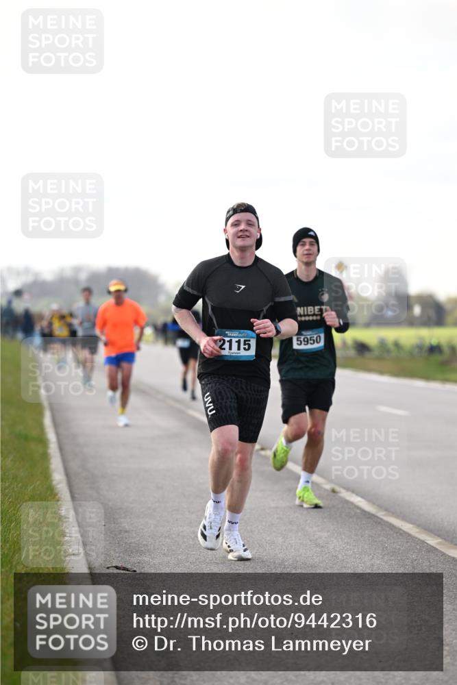 12.04.2026 - 45. Internationalen Wilhelmsburger Insellauf Dr. Thomas Lammeyer http://msf.ph/oto/9442316 12.04.2026 10:11:17 Laufen 6, 000, 2115, 5950 meine-sportfotos.de