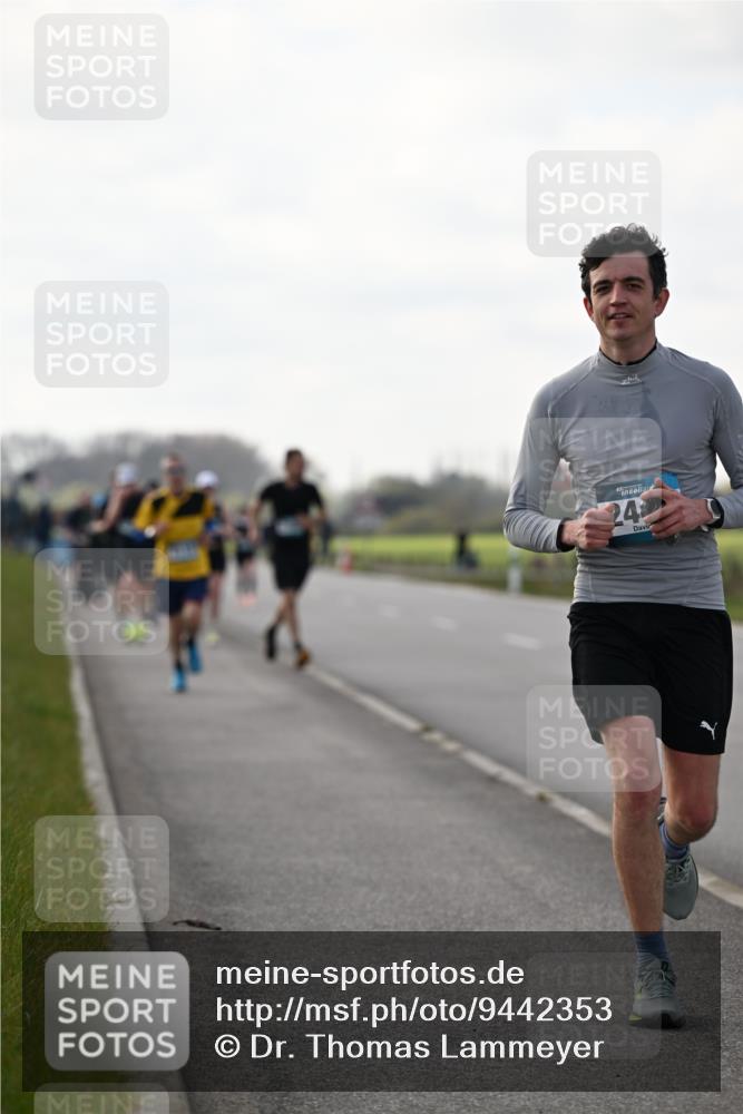 12.04.2026 - 45. Internationalen Wilhelmsburger Insellauf Dr. Thomas Lammeyer http://msf.ph/oto/9442353 12.04.2026 10:11:29 Laufen 24 meine-sportfotos.de